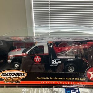 Matchbox Texaco Die-Cast Tow Truck - Black and Red